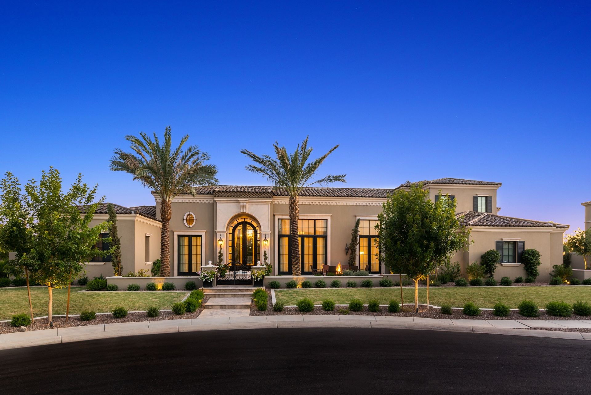 Bolero distinctive home exterior in Chandler, Arizona, by Fratantoni